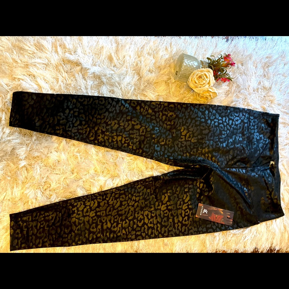 KYODAN Black Leopard Print Leggings